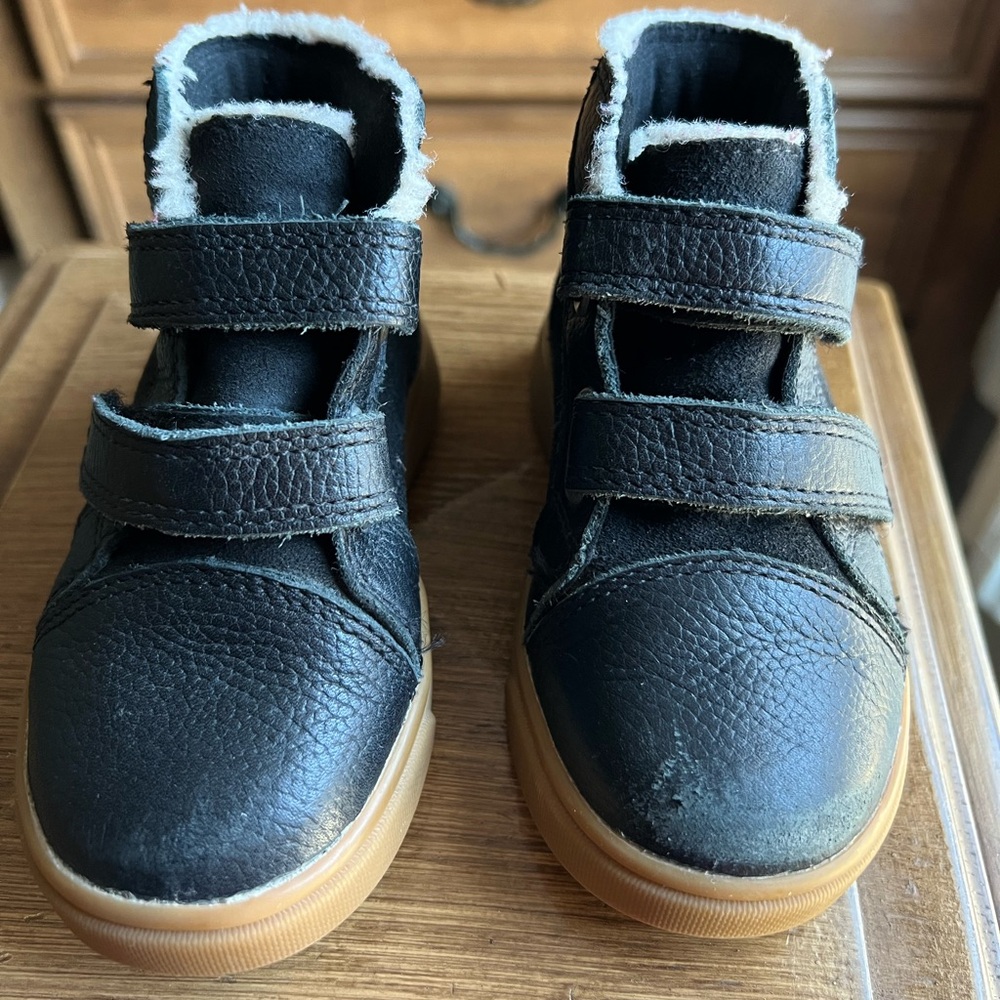 UGG toddler Rennon ll boot